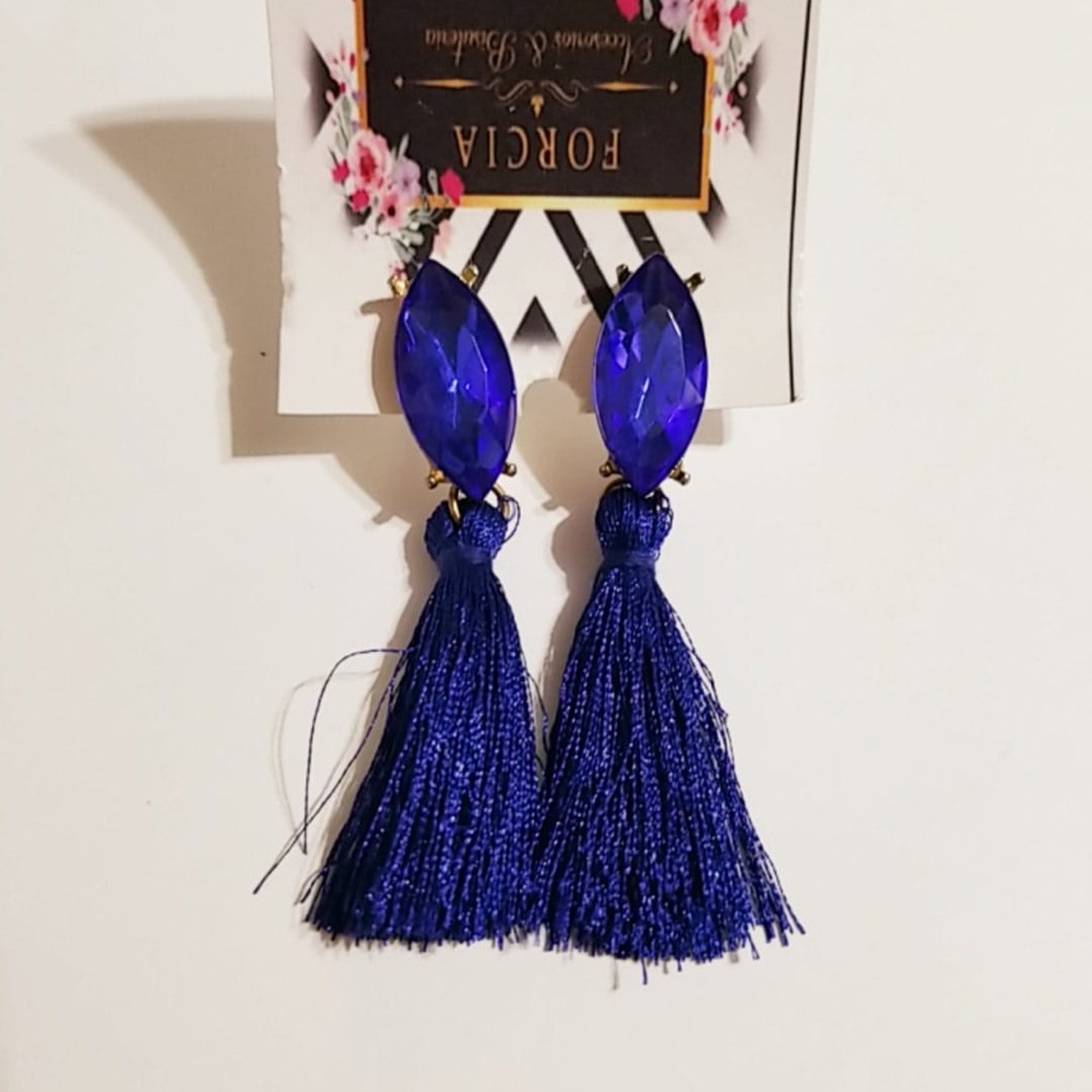 Tassel earring. 100% handmade
